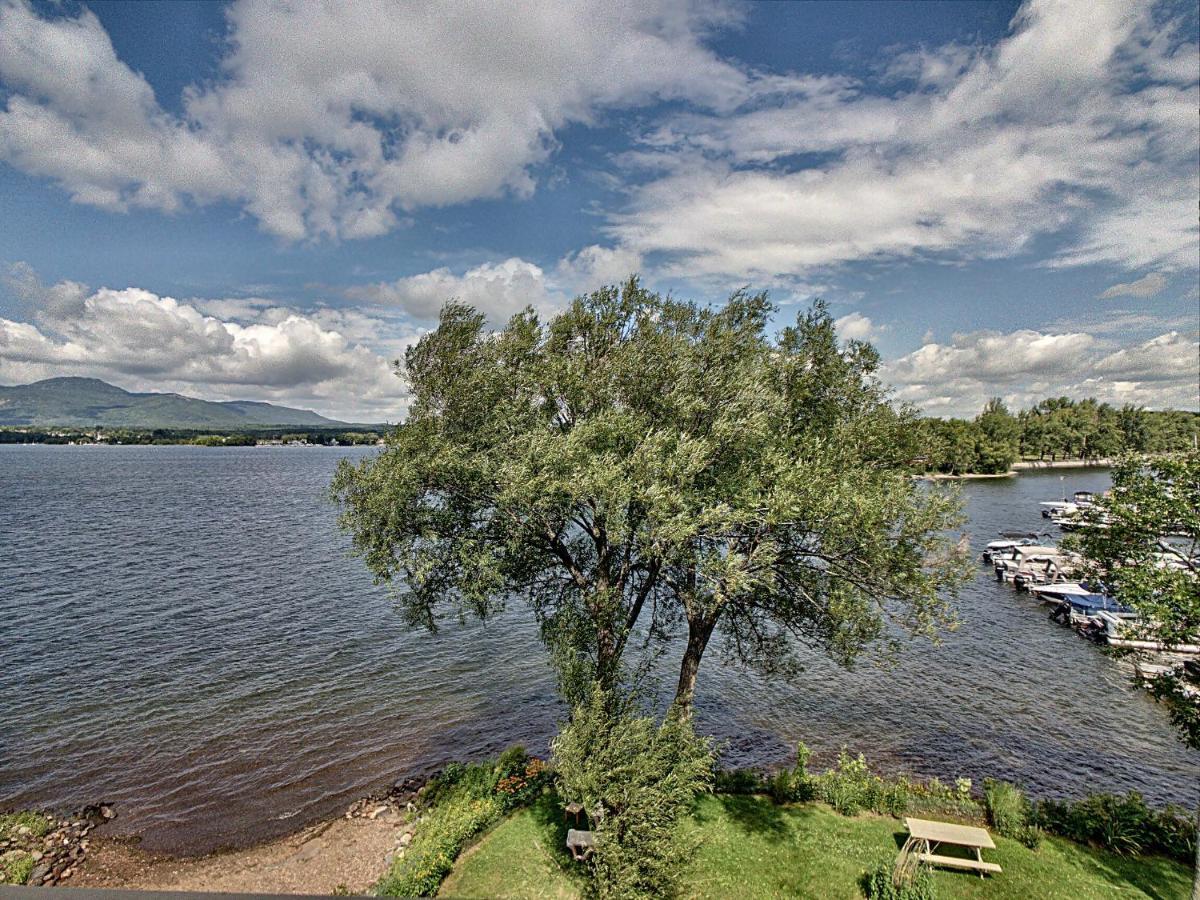 Location Tourisme Estrie - Oberge Du Village Magog Luaran gambar